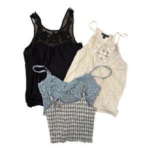 American Eagle Women’s Top Bundle size M